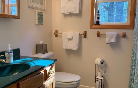 Bathroom at Cedar Beach Lodge