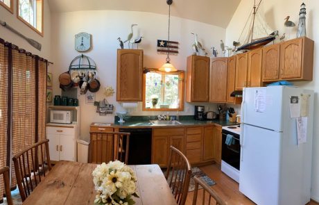 Kitchen and dining area at Cedar Beach Lodge